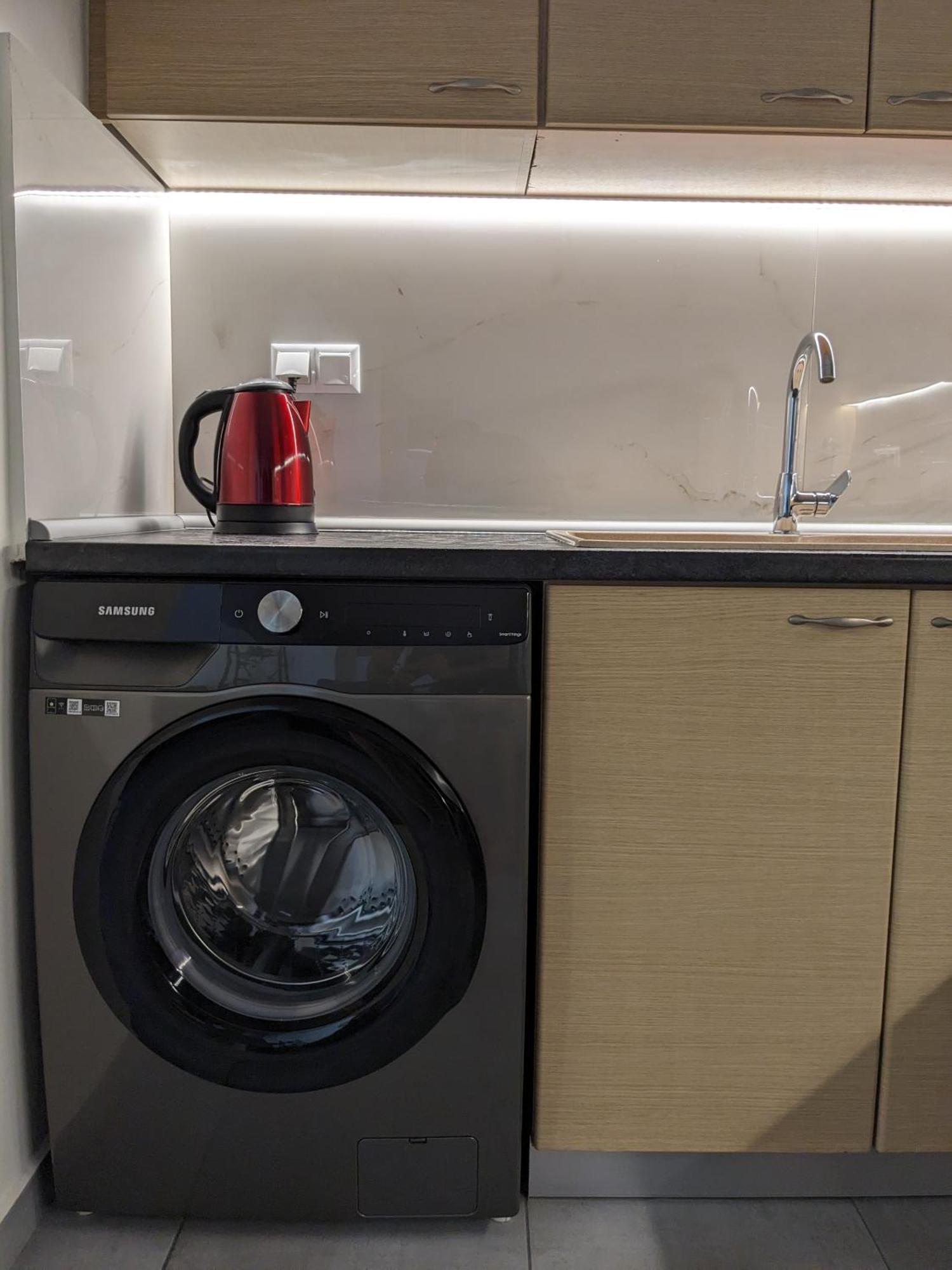Ethos Apartment Néa Péramos Eksteriør bilde